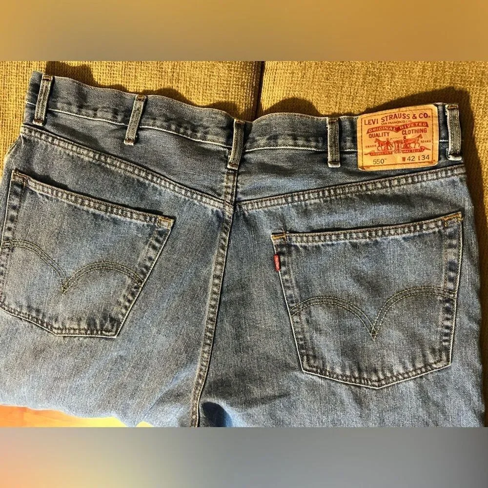Men's Levi's 550 Relaxed Fit Straight Jeans Light Blue 42x34 Casual Work Cowboy